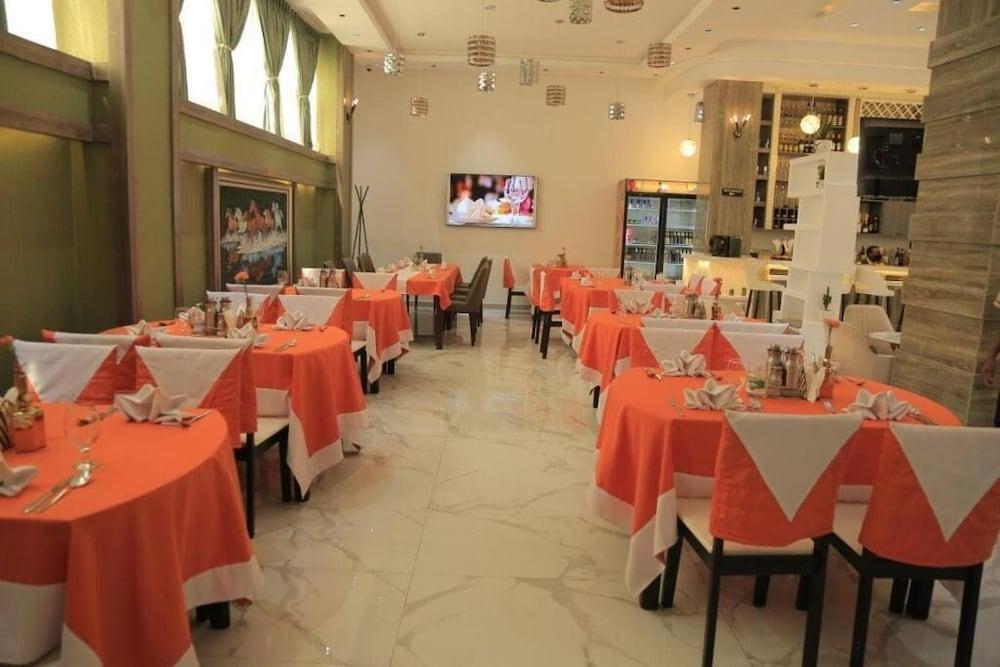 Cyan Hotel Αντίς Αμπέμπα Εξωτερικό φωτογραφία